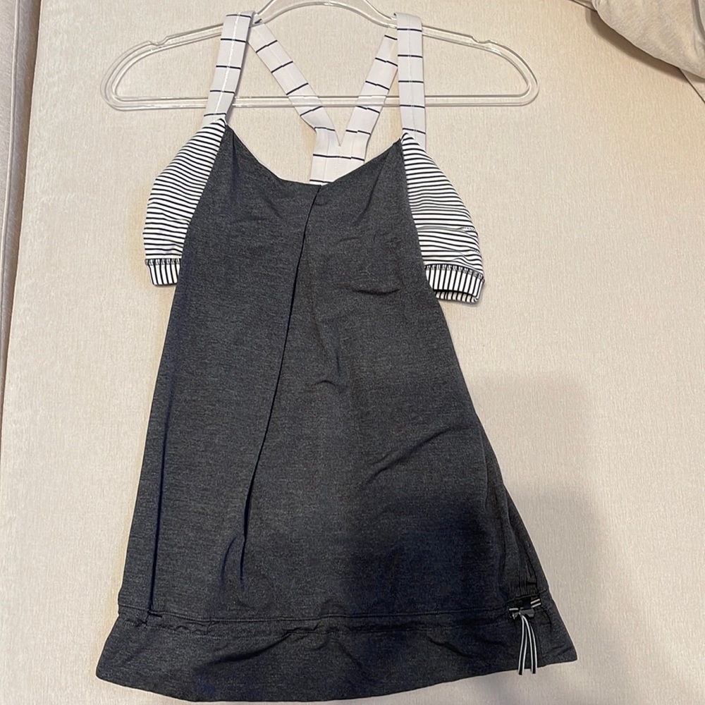 Lululemon tank